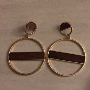 Boutique earrings